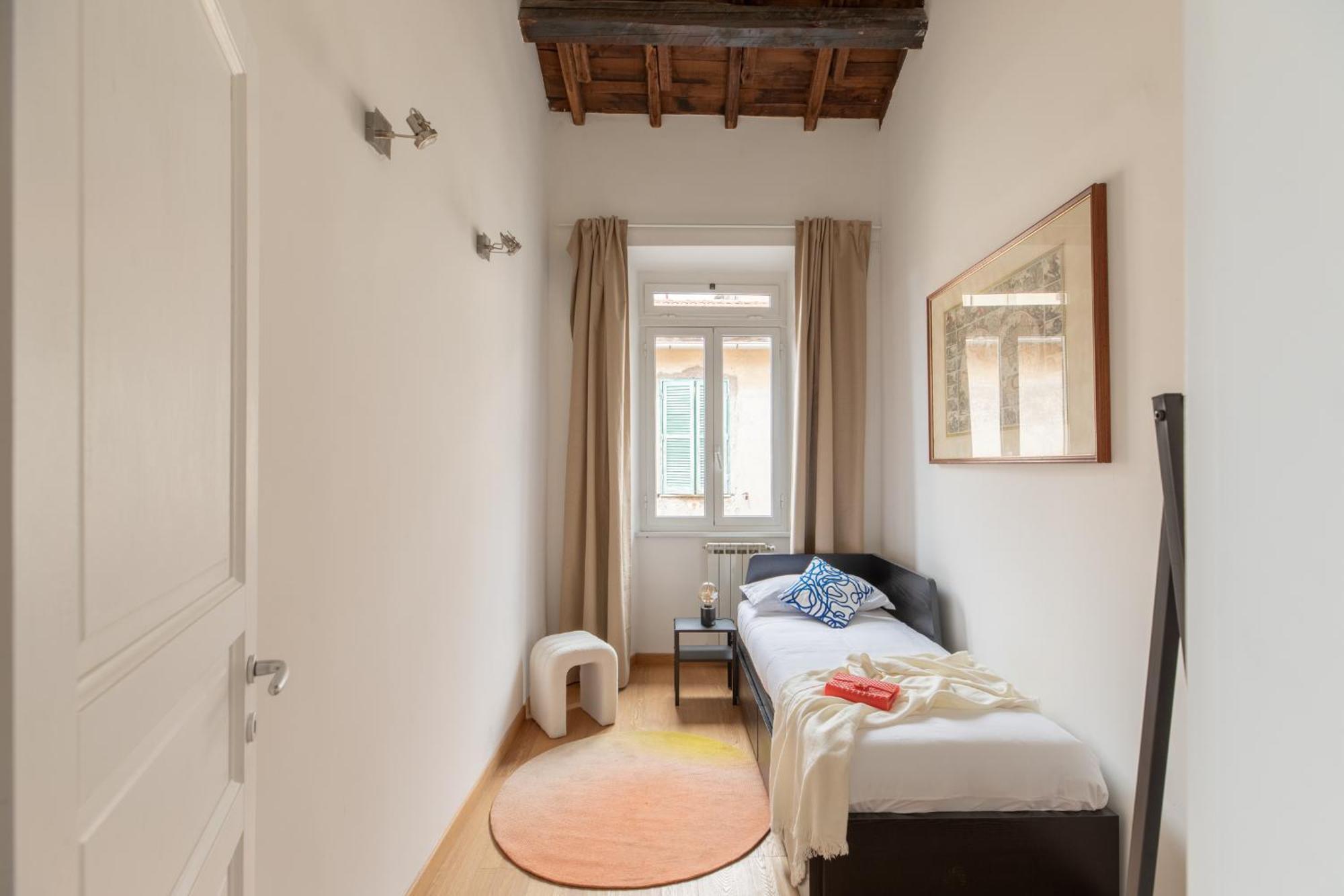 Appartement Iflat Minimal Design In The Heart Of *