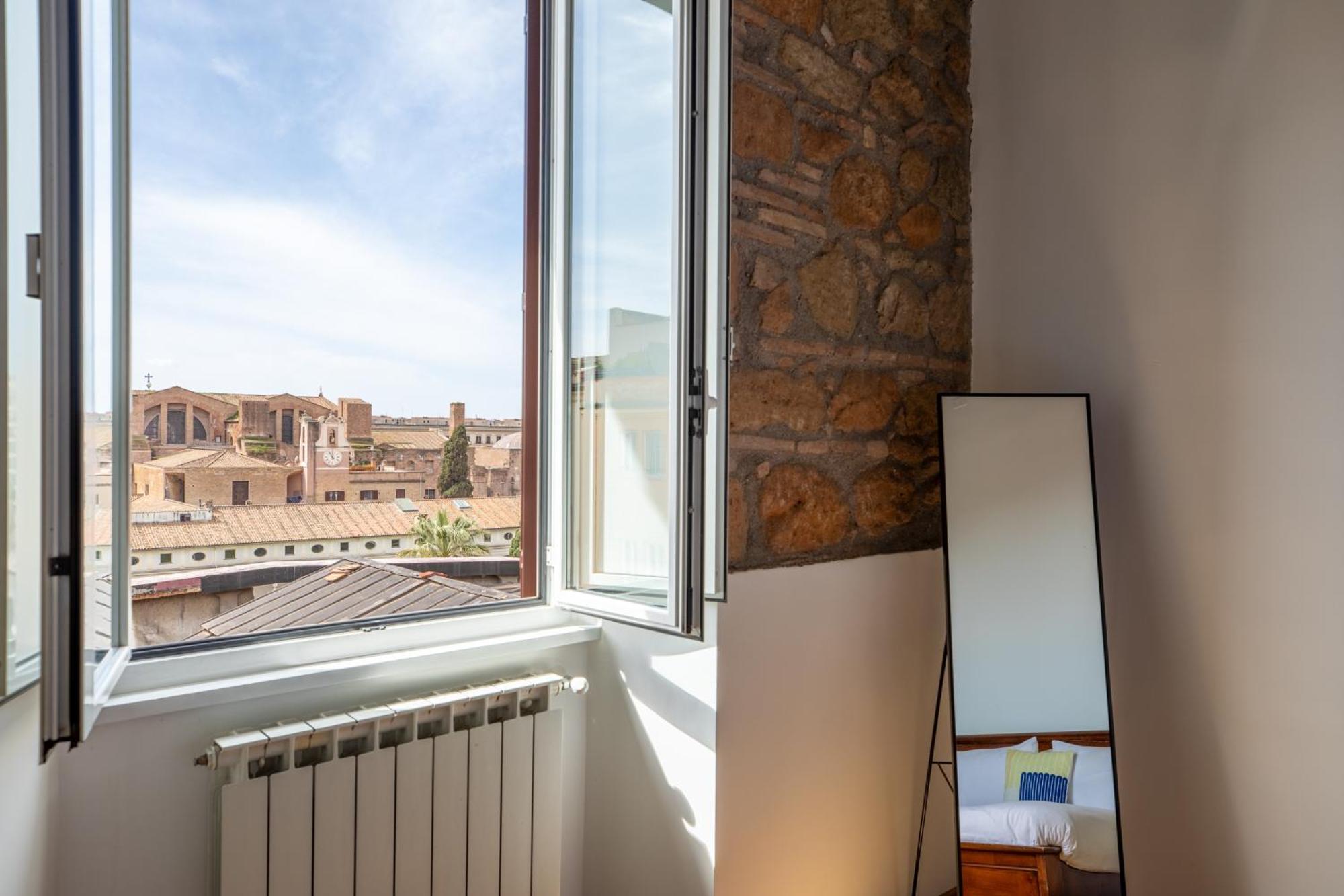 Appartement Iflat Minimal Design In The Heart Of *