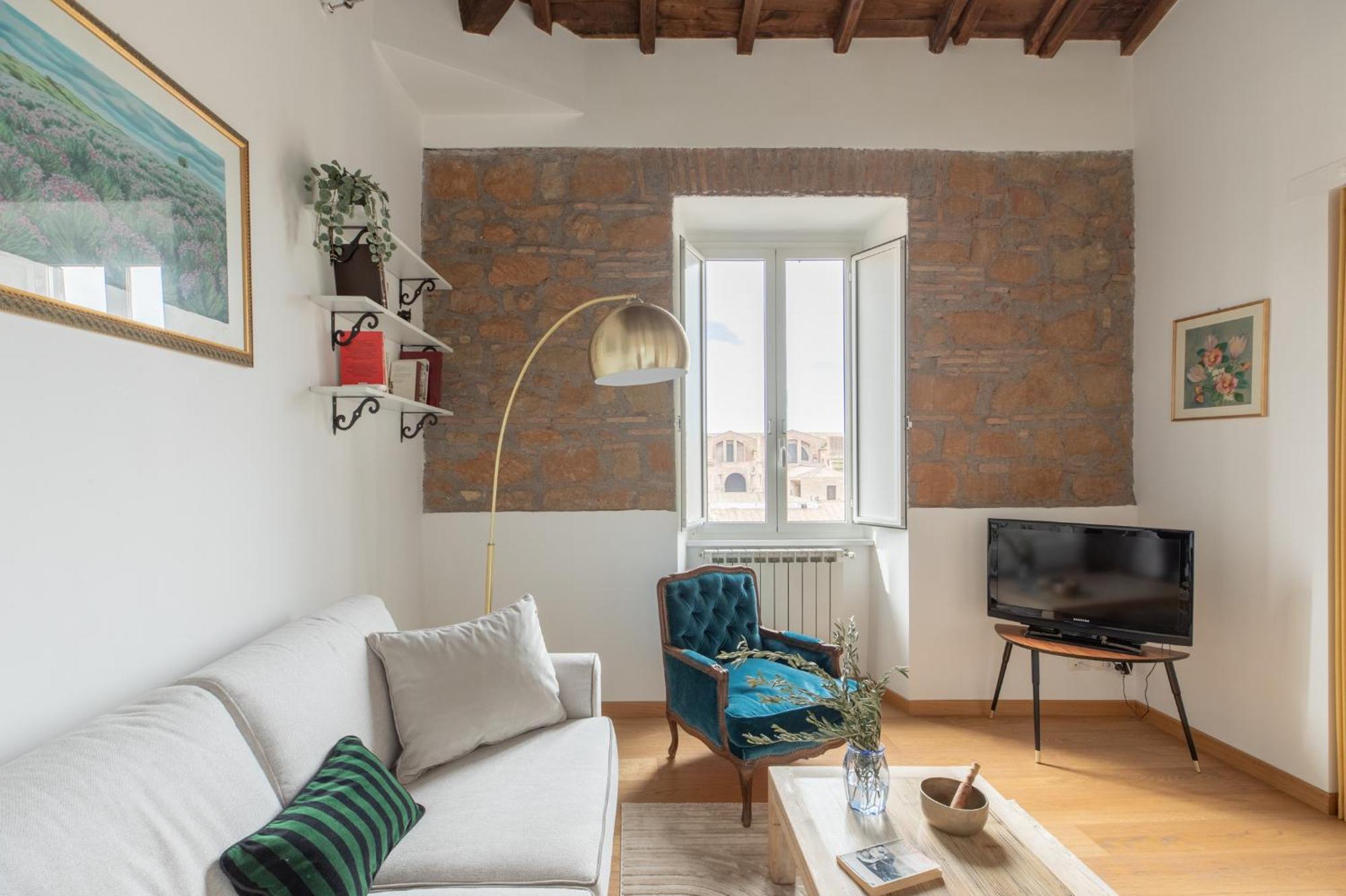 Iflat Minimal Design In The Heart Of Appartement *